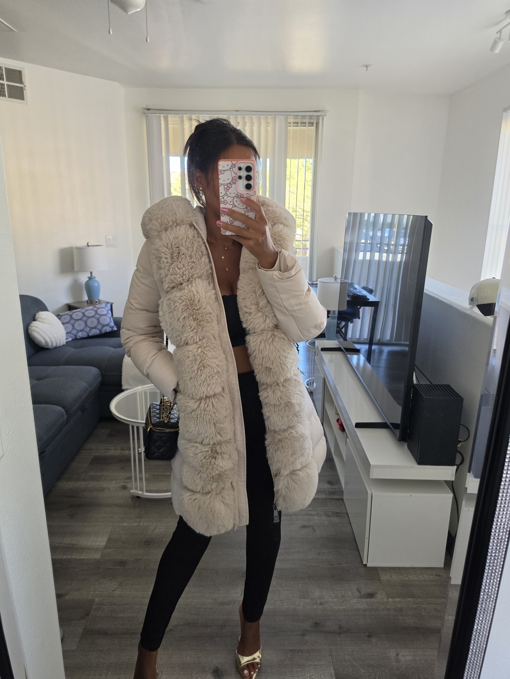 Women’s Cream Faux-Fur Trim Puffer Coat